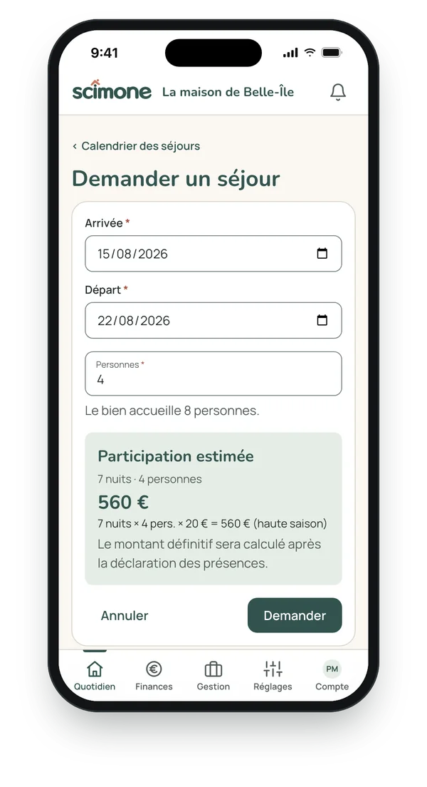 Formulaire « Demander un séjour » sur téléphone : du 15 au 22 août, 4 personnes, participation estimée de 560 €.